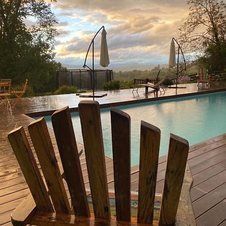 Le Clos Des Frasses Hotell Chainaz-les-Frasses Eksteriør bilde